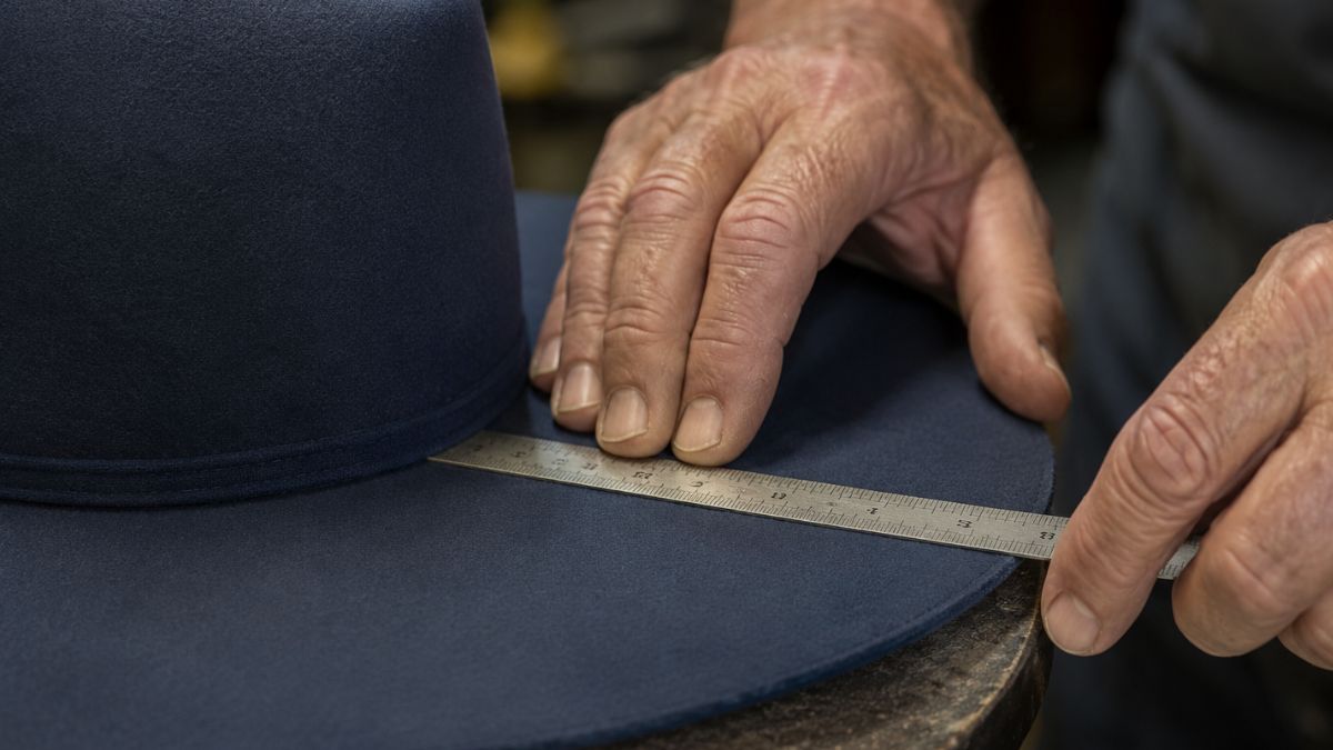 Hat quality testing and measurement equipment